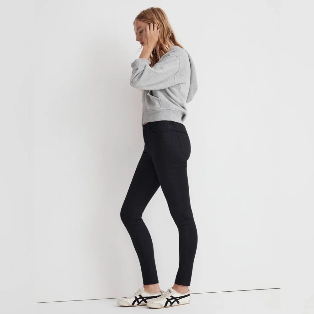 MADEWELL Mid-Rise Roadtripper Skinny Jeans in Black Wash Denim Size 28